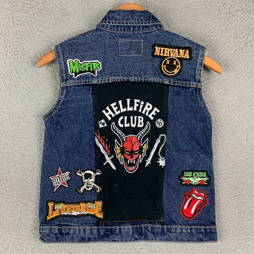 Levi's Trucker Vest Women's XXS Blue Hellfire Club Denim Punk Rock Band Patches - Picture 4 of 7